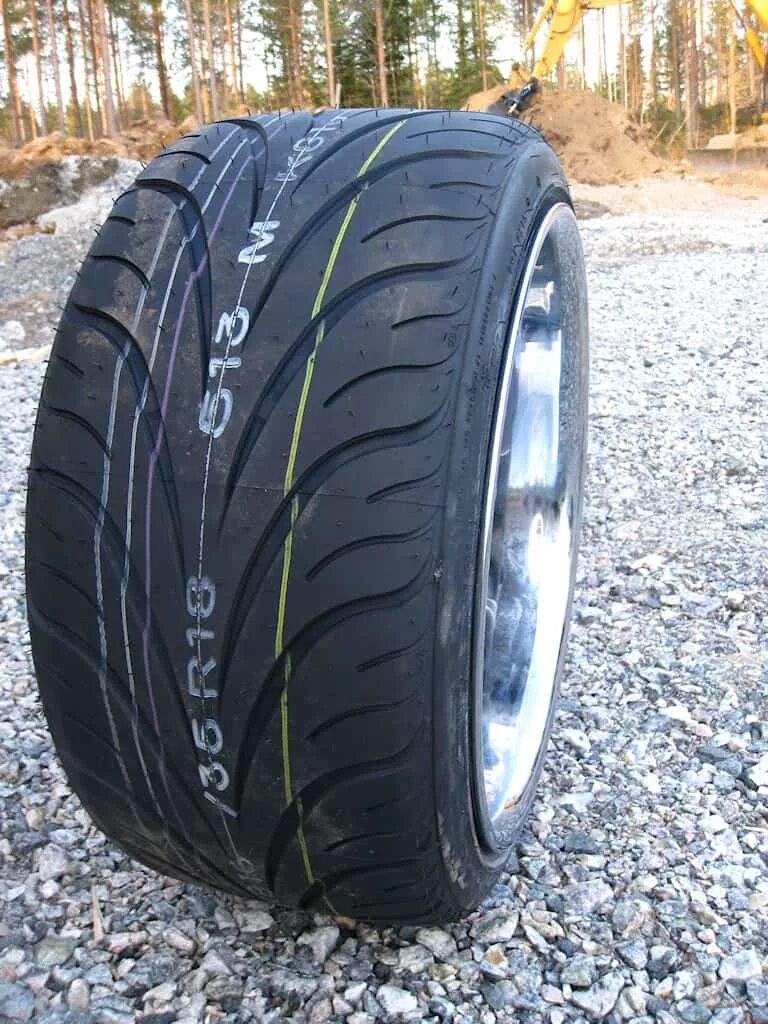 Шины 275 r18. 255 r17 полуслики субару. 255 35 r18. резина полуслик r16. r15 10j 205/50.
