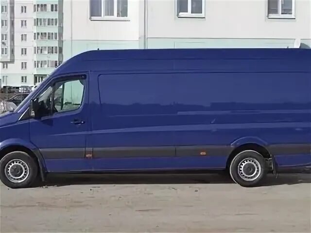 Купить фольксваген крафтер с пробегом. Volkswagen Crafter с двойным цветом. Фольксваген Крафтер белого цвета бортовой с тентом фото.