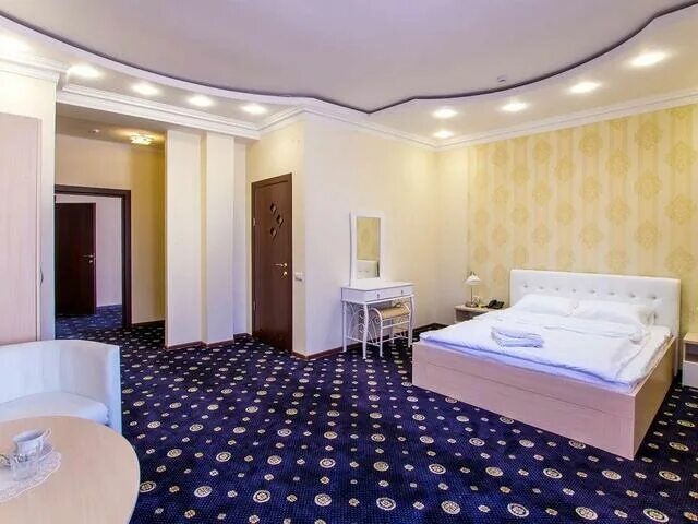 Отель Золотая Ночь (Zolotaya Noch') 3* (Калининград) - бронирование номеров 2025