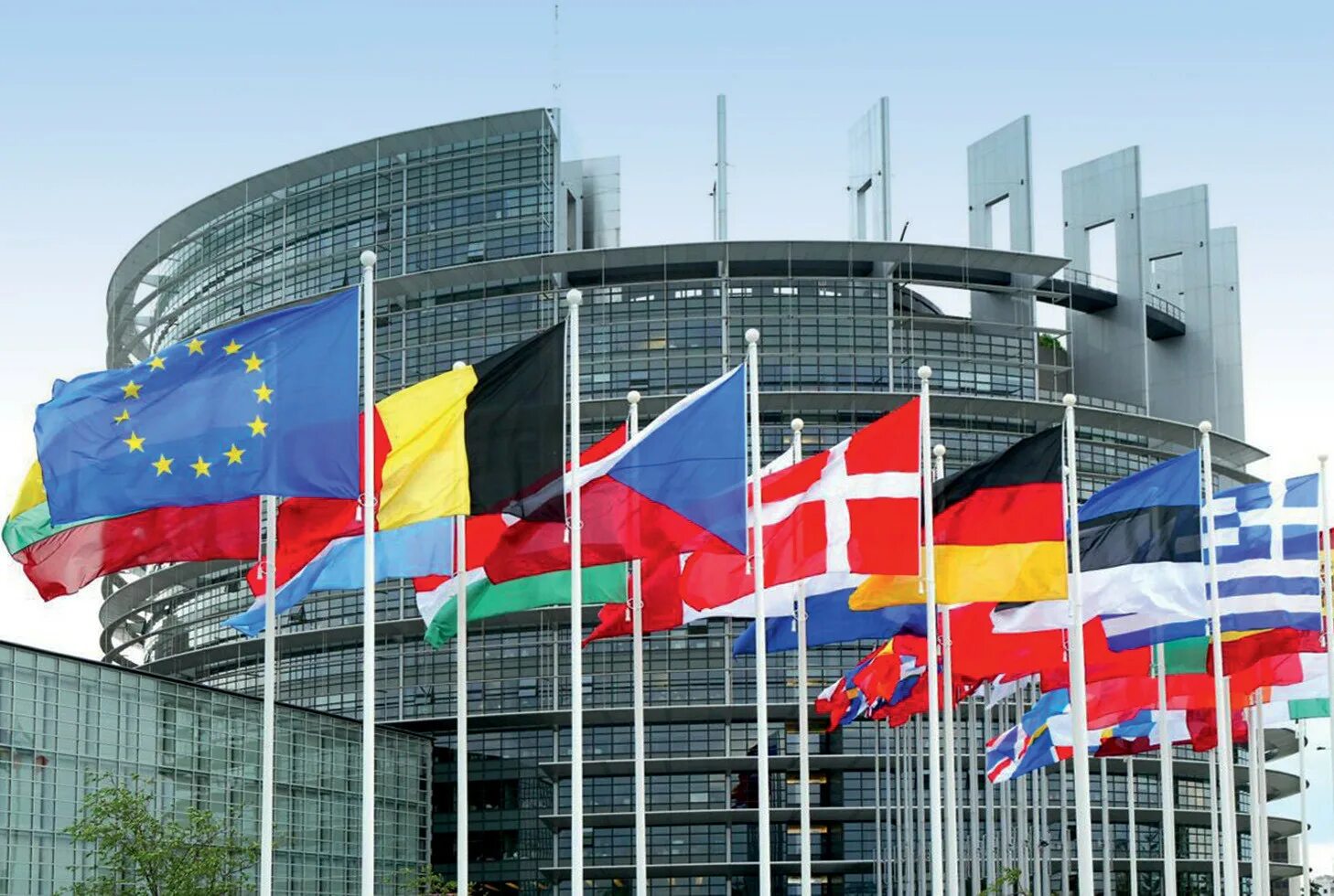 Европейского парламента и совета. Европейский союз штаб квартира в брюсселе. европейский парламент страсбург. европейский парламент и совет европейского союза. здание парламента европейского союза в брюсселе.