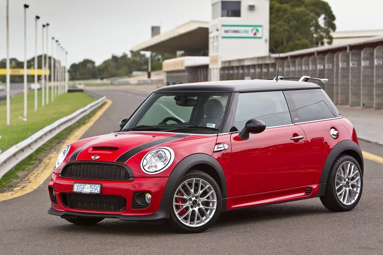 Mini Cooper JCW r56. Mini Cooper s JCW. Mini John Cooper works. Mini Cooper JCW 2022. Купить мини купер новый