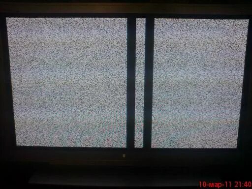 Черная полоска на телевизоре. ЖК самсунг вертикальная полоса. Темная полоса на плазме. Плазменный телевизор полосы на экране. Чёрная полоса на экране телевизора.