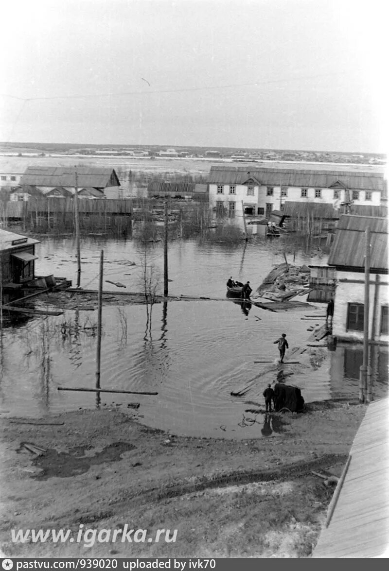 Наводнение в абакане в 1969 году. Наводнение в чарджоу 1969 года. Наводнение чарджоу 1969. Наводнение 1969. Бийск 1969 наводнение.