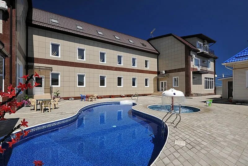 Чудная долина кучугуры. Карпентария кучугуры. Кучугуры гостевой дом с бассейном. Карпентария кучугуры. Анапа даурия гостевой.