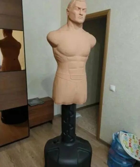 Боксерский манекен german xl. Манекен century. Водоналивной мешок манекен bob-box xl century 101692. Century bob box красный. Боксерский манекен german xl.