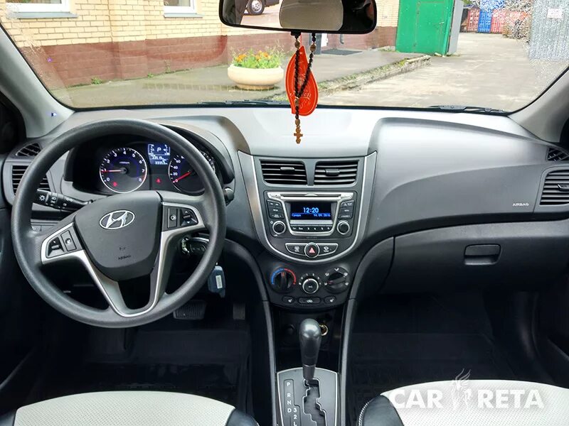 Хендай Солярис 1.4. Hyundai Solaris 1.4 at. Hyundai Solaris 1 Рестайлинг салон. Hyundai Solaris 1 на автомате.