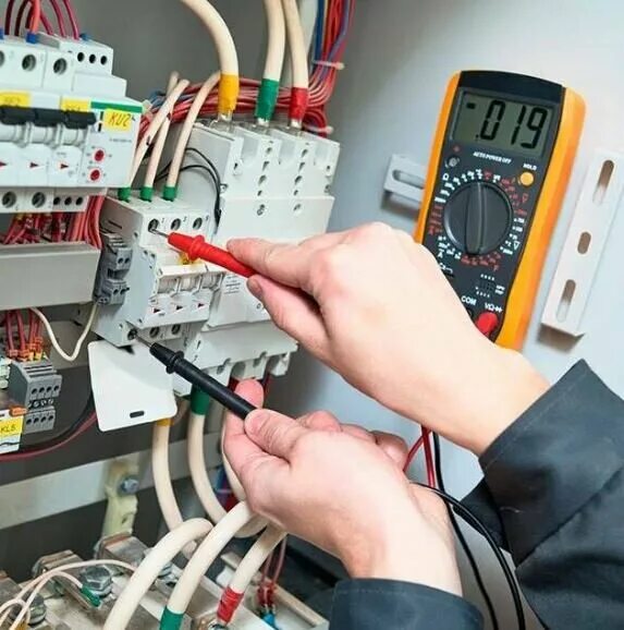 мастер электрик. электрик. портал у электриков. качественный электромонтаж. электрик профессионал.