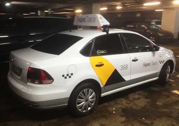 Такси кемерово. Авто под такси кемерово. Обклеенная машина такси максим. Датсун из такси. Авто под такси кемерово.