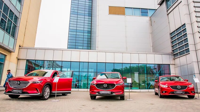 Купить mazda владивосток. Мазда Соллерс Мануфэкчуринг рус. Mazda Sollers Владивосток парк. Завод Соллерс Владивосток.