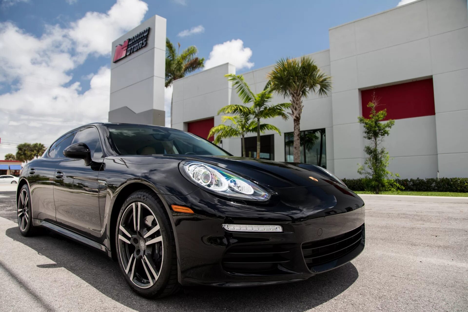 Порше панамера песня. Porsche panamera 2015. panamera turbo 2015. порше панамера 2015 черный. porsche panamera turbo s 2015.