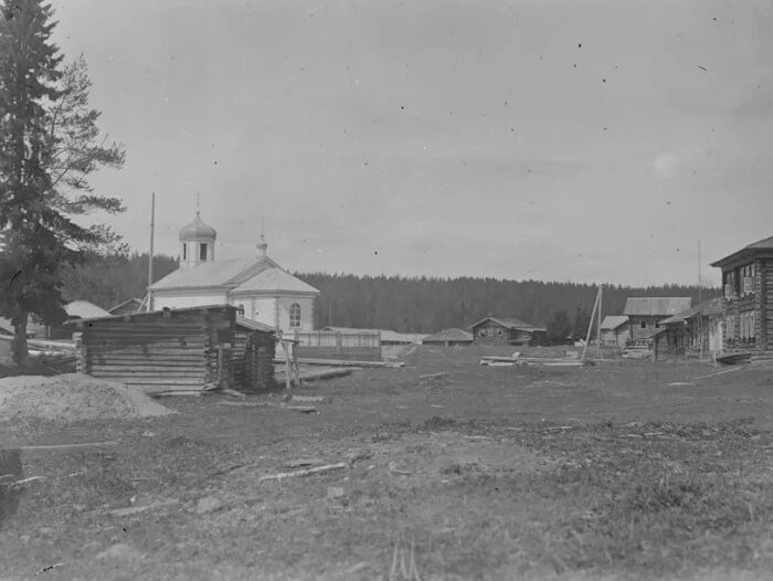 Церковь Успения Пресвятой Богородицы, Помоздино (Усть-Куломский район), фотограф