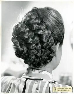 Желідегі студенттер