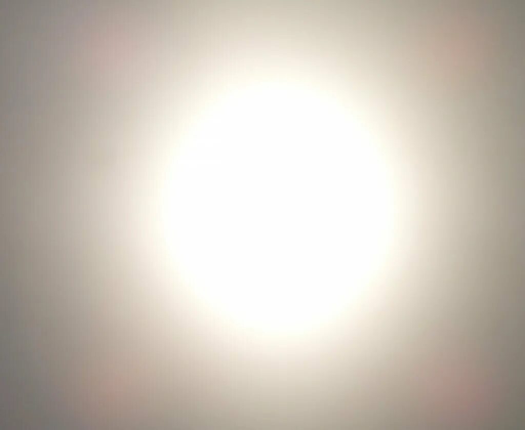 Настоящие снимки солнца. Рассвет близок. Солнце белого цвета. Включи солнце белый. Включи солнце белый.