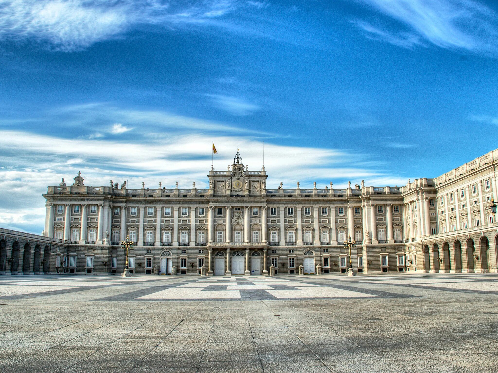 королевский дворец в мадриде. большой екатерининский дворец растрелли. королевский замок в мадриде. H palace. екатерининский дворец г пушкин барокко.