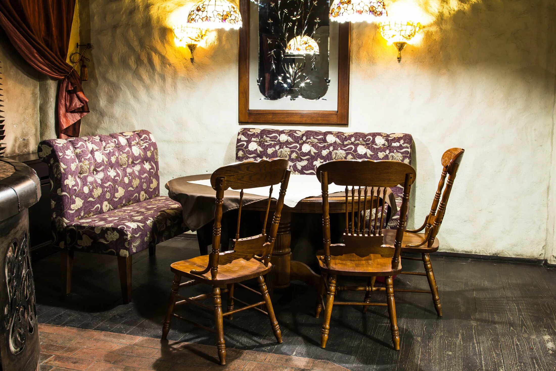 пражский дворик гатчина официальный сайт. пражский дворик казань. пражский дворик гатчина. кафе пражский дворик липецк. ресторан парижский дворик гатчина.