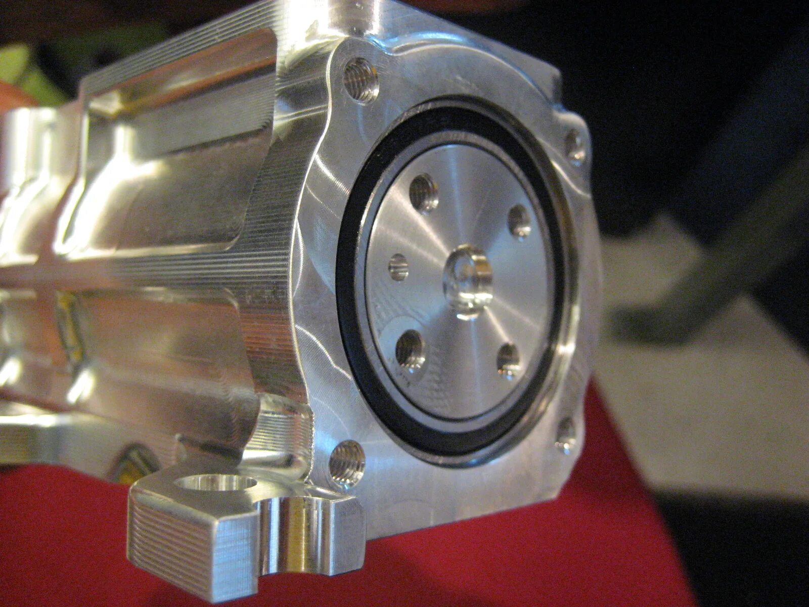Throttle. Roller barrel throttle. suzuki dual throttle valve система. multileaf throttle valve/przepustnica wielopłaszczyznowa. throttle in engineering.