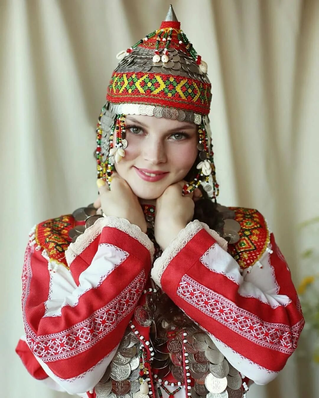 Чуваш чувашка чувашская красавица. Чувашский национальный костюм. Традиционная русская одежда. Чуваш чувашка чувашская красавица. Чувашки девушки красивые.