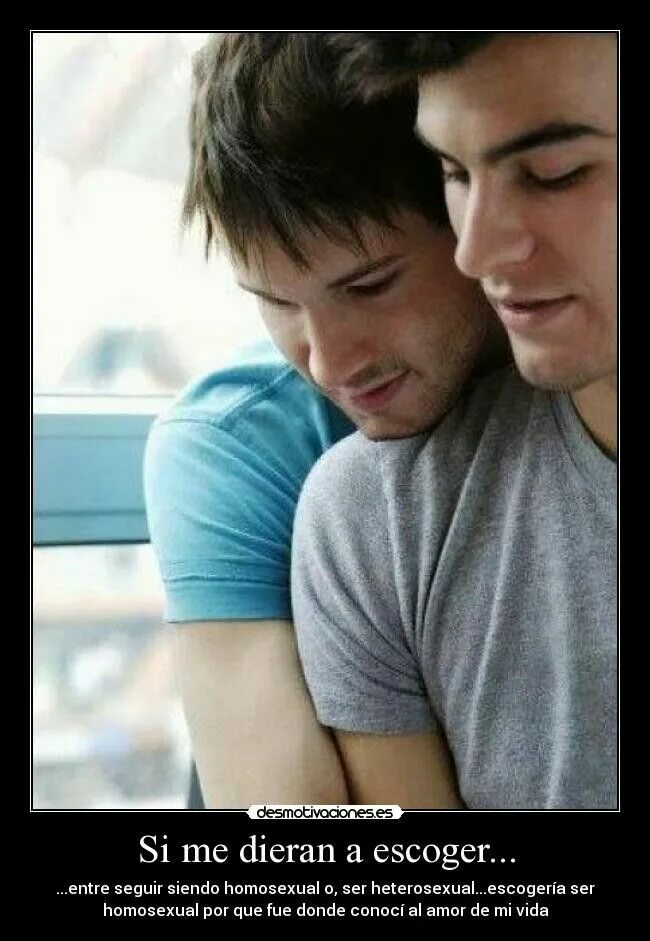 Мужчины спорят. Двое мужчин на кухне. Homosexuals girl. Агрессивный мужчина. Два парня смотрят.