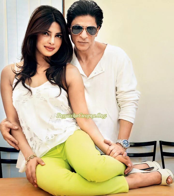 Шахрукх и приянка чопра. Шахрукх кхан и приянка чопра фото. Приянка чопра и шахрукх кхан. Шакрукхан и приянка чопра. Шахрукх кханом и приянка чопра.
