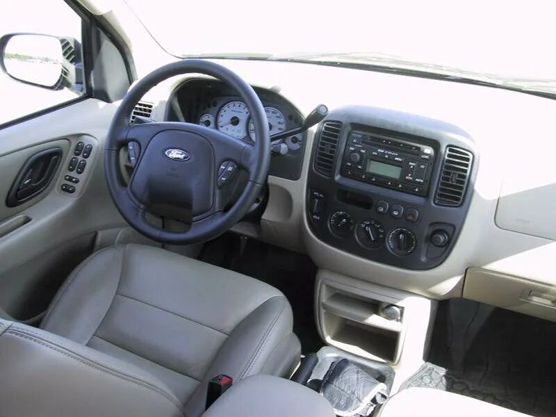 Форд эскейп 2005. Ford maverick 2 салон. Ford maverick 2005 салон. Салон маверик. Ford maverick 2005 салон.