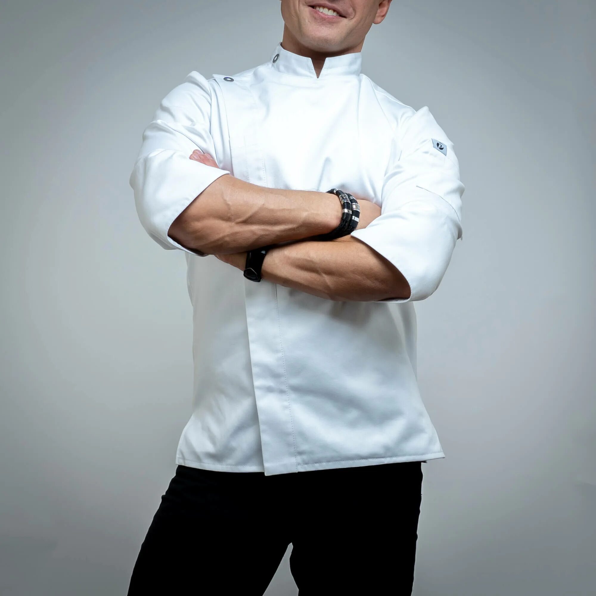 Китель шефа самые дорогие. Куртка мужская поварская 3. Стильные фартуки для барменов оливковый. Поварской китель виктора баринова. Поварская одежда мужская piterproff.