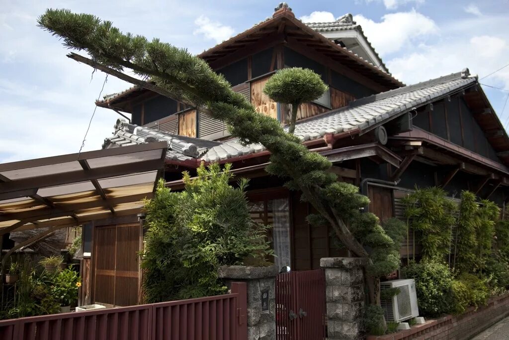 Нисетэй дом Япония. Архитектура Японии Минка. Япония традиционные домики сад. Дом в японском стиле.