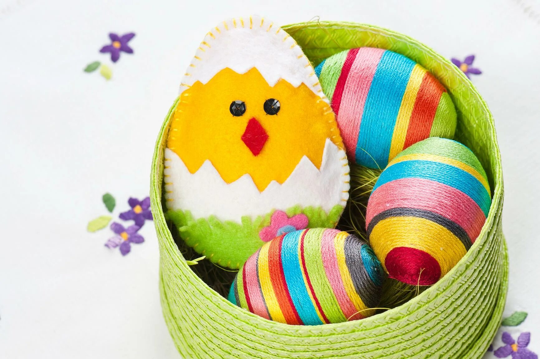 пасхальные поделки. украшение пасхальных яиц. яйца своими руками поделка. как сделать яички. как сделать яички.