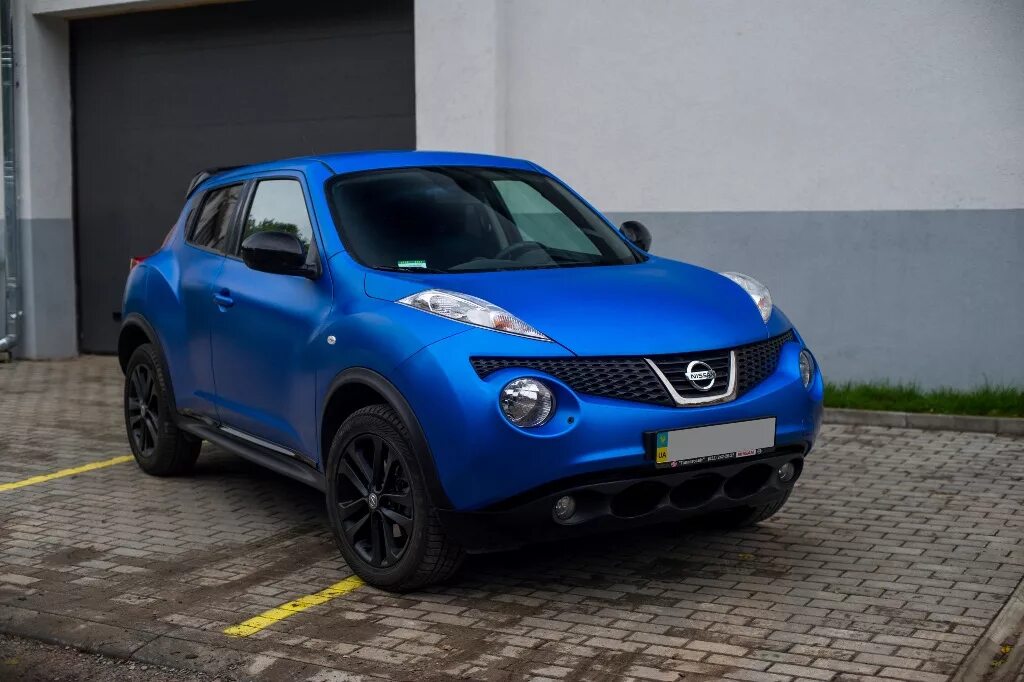 Ниссан жук полный. Ниссан Жук 2. Nissan Juke матовый. Nissan Juke в пленке. Nissan Juke синий.