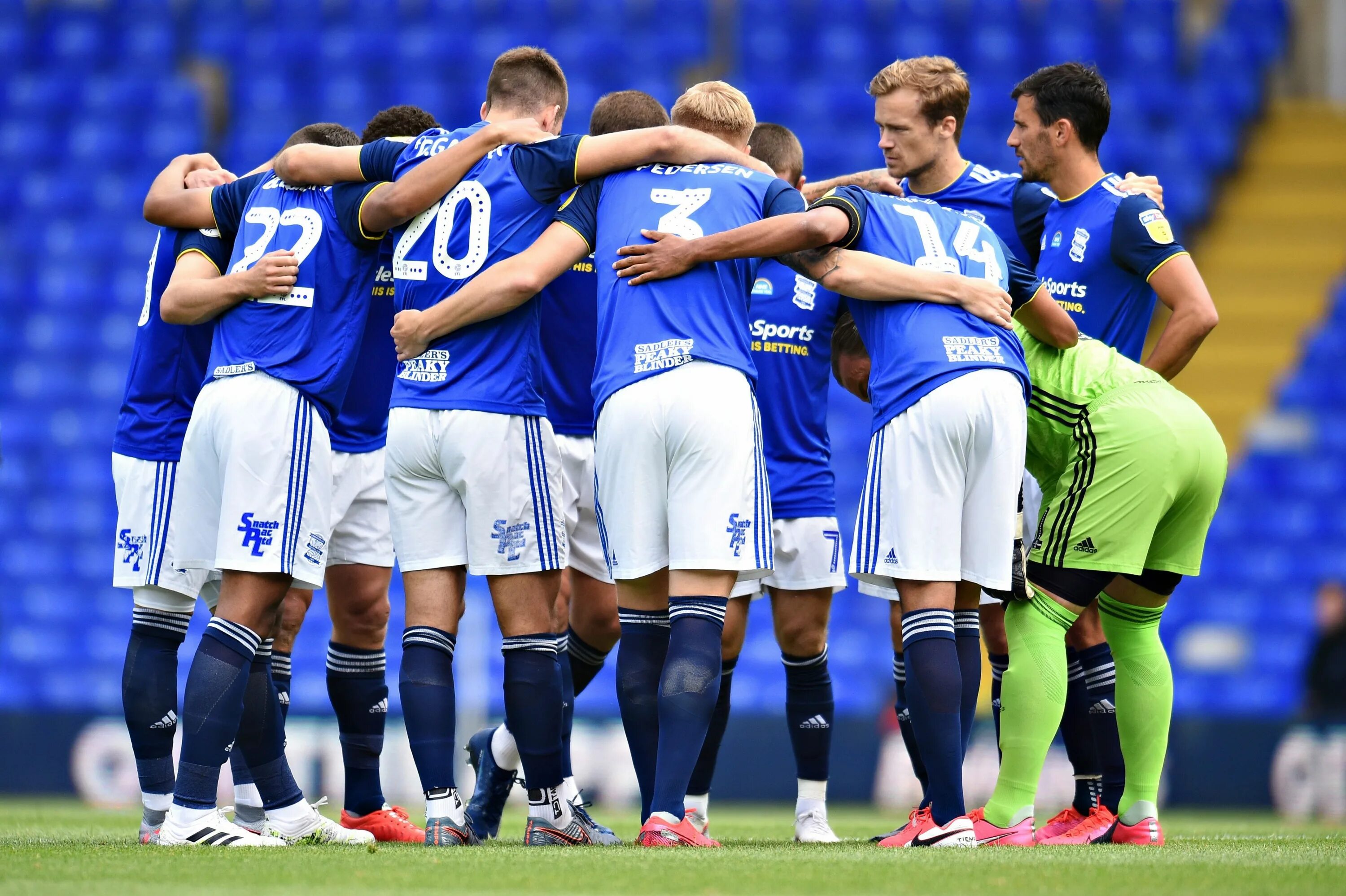 Сити бирмингем прогноз. Бирмингем 2002. birmingham city fc. команда фк бирмингем. команда хаддерсфилд таун.