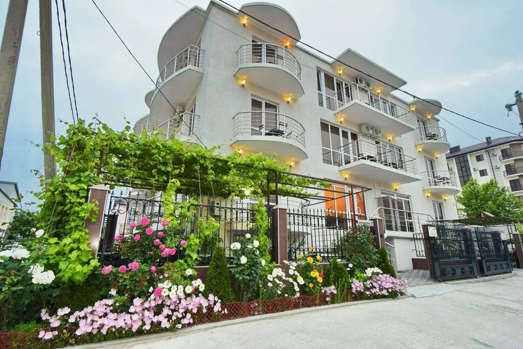 кабардинка абрикосовая 3. ахиллеон парк геленджик. ахиллеон парк абрикосовая ул. бутик-отель ахиллеон парк геленджик. кабардинка отель ахиллеон парк.