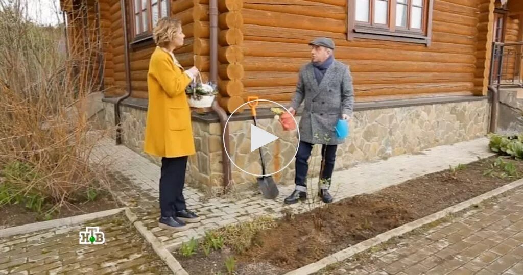 Передача дома городу. Дом Владимира Шахрина. Дом Чуриковой и Панфилова на Николиной горе. Дача Шахрина в Старопышминске.