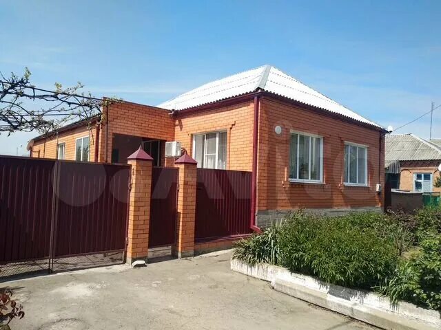 Улица табакова курганинск. Обычные дома в курганинске которые продаются. Авито город курганинск. Шикарный дом в курганинске. Авито курганинск.
