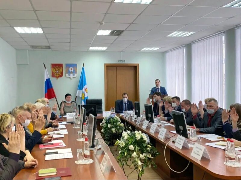 Новости в великом новгороде. Дума Новгородского района. Глава Новгородской районной администрации. Глава Новгородского района. Депутаты Новгородской области.