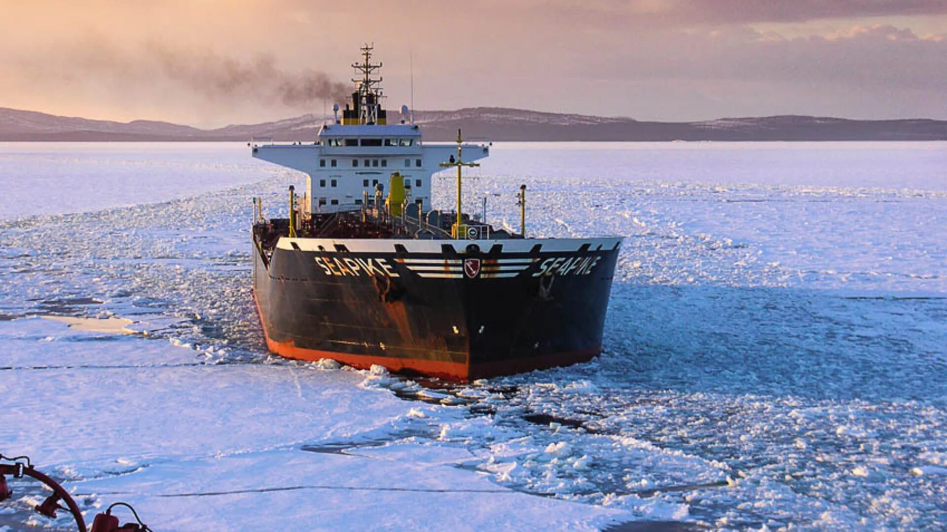 Северный морской путь впервые полностью преодолела. СМП Северный морской путь. Северный морской путь в Арктике. Арктика Севморпуть. Северный морской путь на КК.