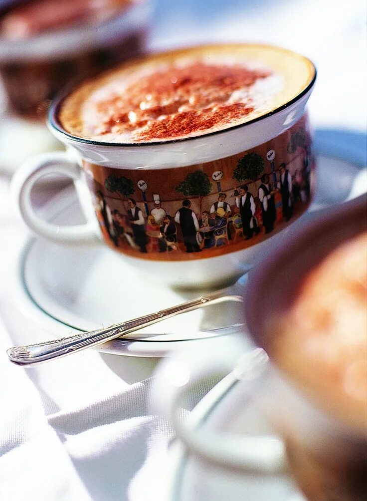 Капучино италия. Капучино на море. Капучино. Итальянский кофе. Капучино.