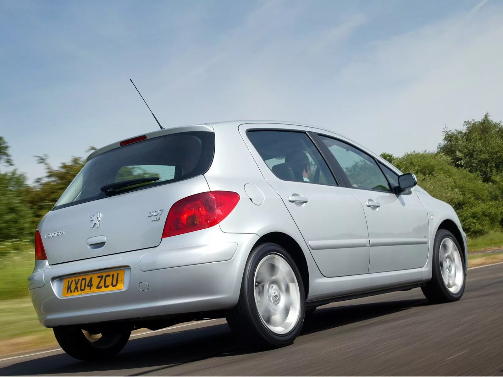 Peugeot 307 sedan. Пежо 307 оригинальное. Пежо 307 1 поколение. Пежо 307-308 2007. Пежо 307 хэтчбек 2006.