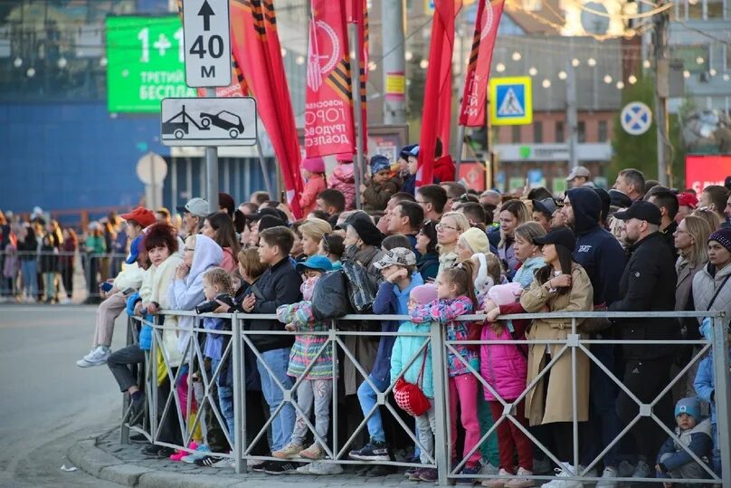 9 мая новосибирск трибуны. Площадь ленина новосибирск парад. 3 мая в новосибирске. Парад победы новосибирск 2023. День победы 2022 новосибирск.
