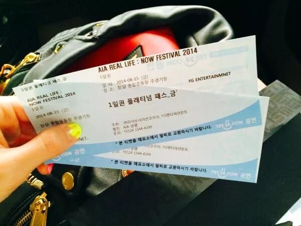 All the concert tickets already. Concert ticket pictures. M Fight ticket. We get tickets for the Concert. She already buy tickets for the Concert.