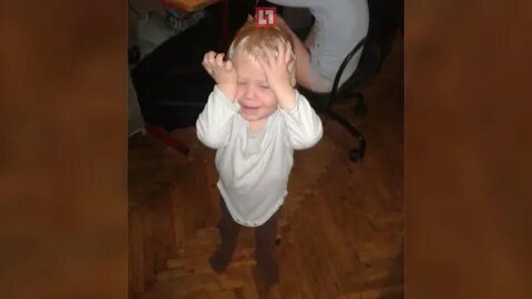 Поймала ребенка видео