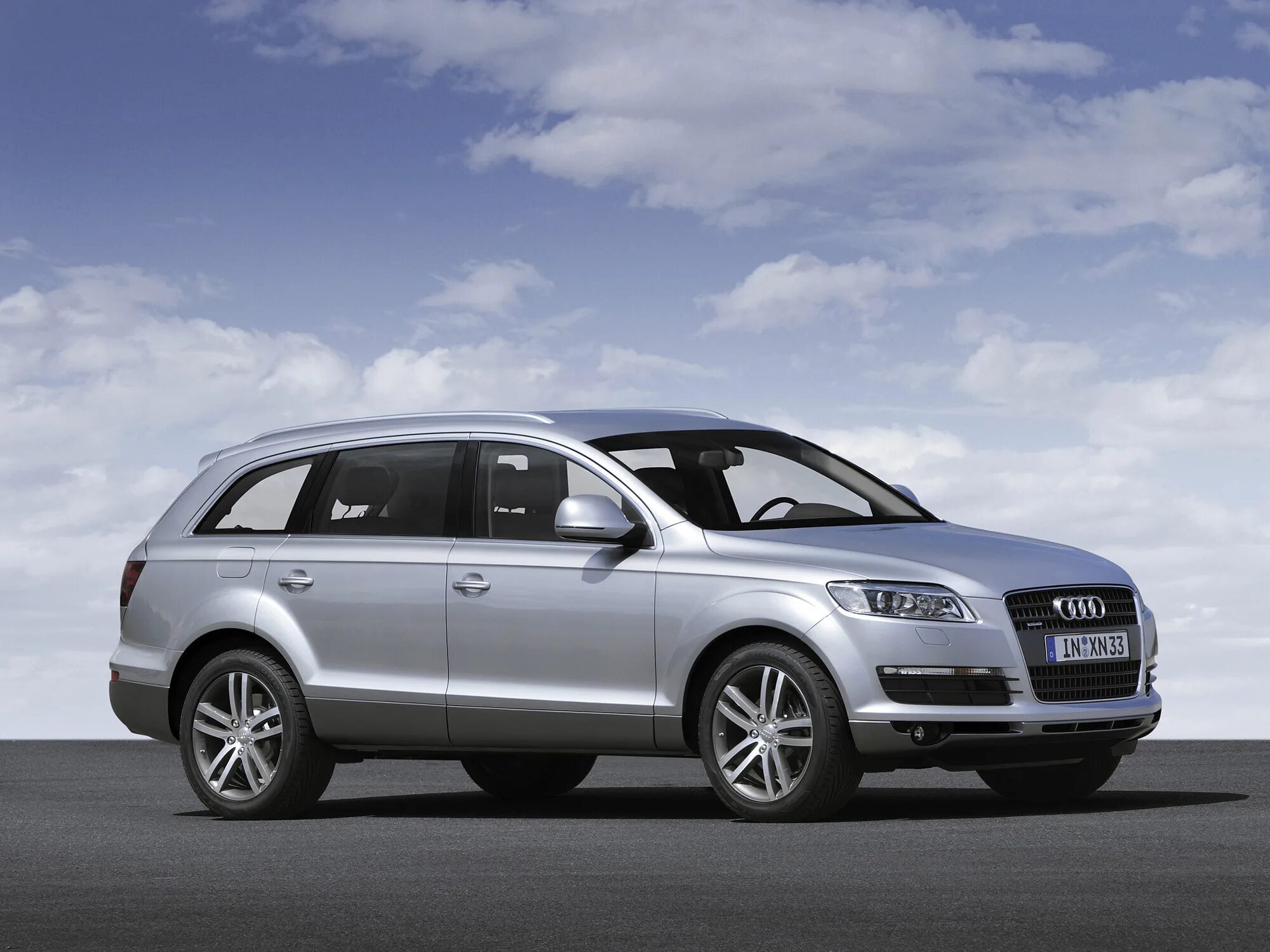 Купить й 7. Audi q7. Audi q7 2005. Ауди q7 2006. Audi q7 2006 4.2.