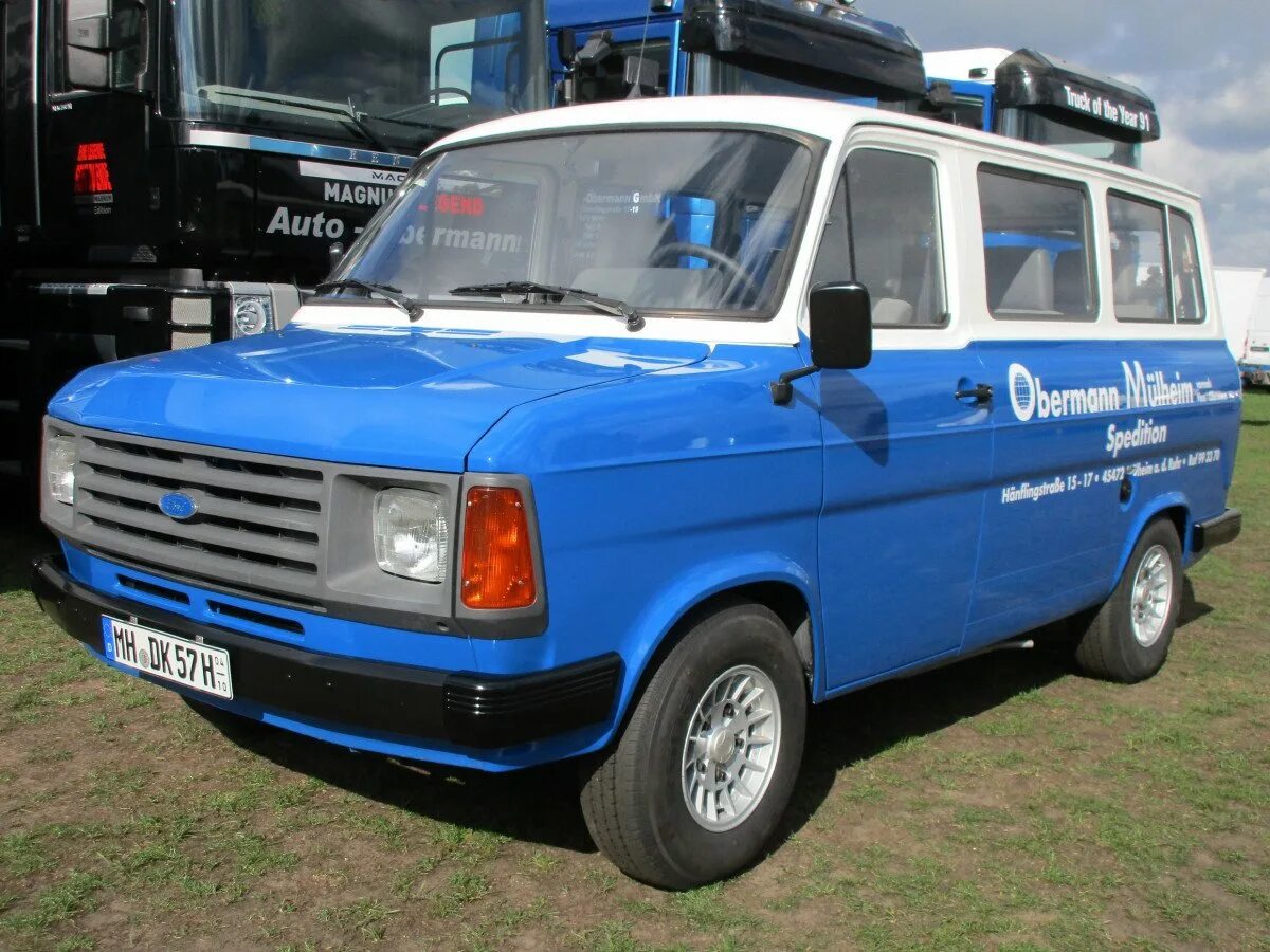 Форд транзит 1 купить. Ford Transit mk2. Ford Transit 2. Ford Transit mk2 Camper. Ford Transit mk2 салон.