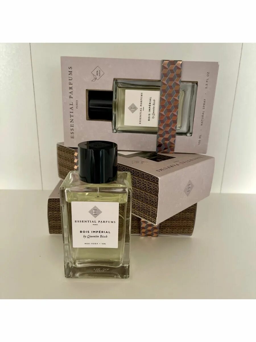 Essential parfums bois imperial оригинал. Essential Parfum bois Imperial. Парфюм Буа Империал Эссеншиал. Essential Parfums Paris bois Imperial. Quentin bisch bois Imperial Essential Parfums.