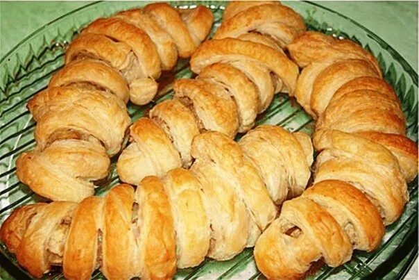 Бананы в тесте. Фрукты в кляре. Бананы в тесте. Бананы в тесте. Приготовить банан на тесте.