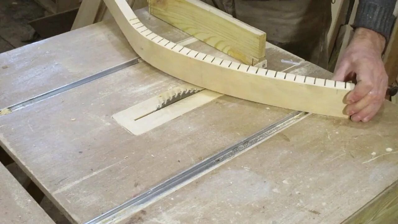 Как загнуть дерево. Как загнуть дерево. Гибкая фанера. Гибкая древесина. Согнуть дерево.