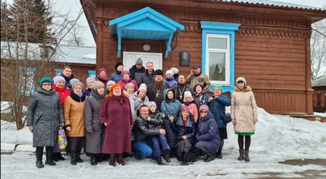 Погода в б мурте на дней. Большая Мурта храм. Поселок большая Мурта. Храм трех святителей поселок Воля. Большая Мурта Красноярский край.