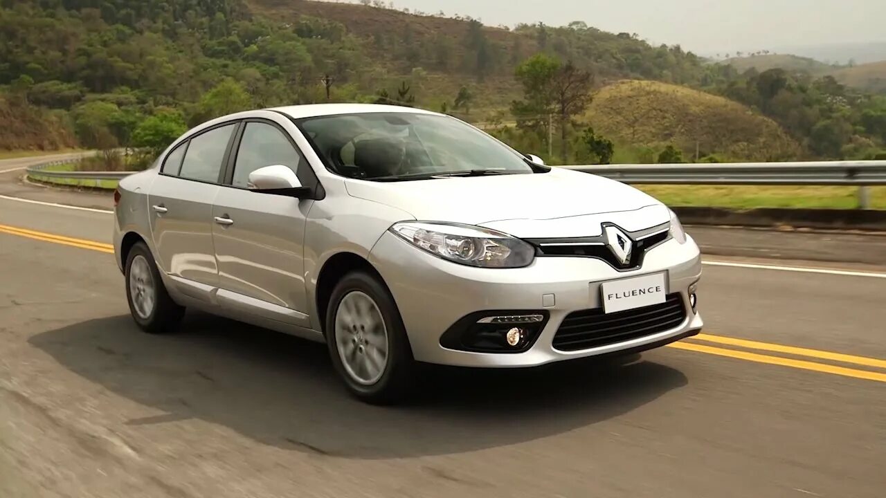 Megane fluence. Renault Fluence. Флюенс 2015. Рено Флюенс 2015 года. Рено Флюенс 2012.