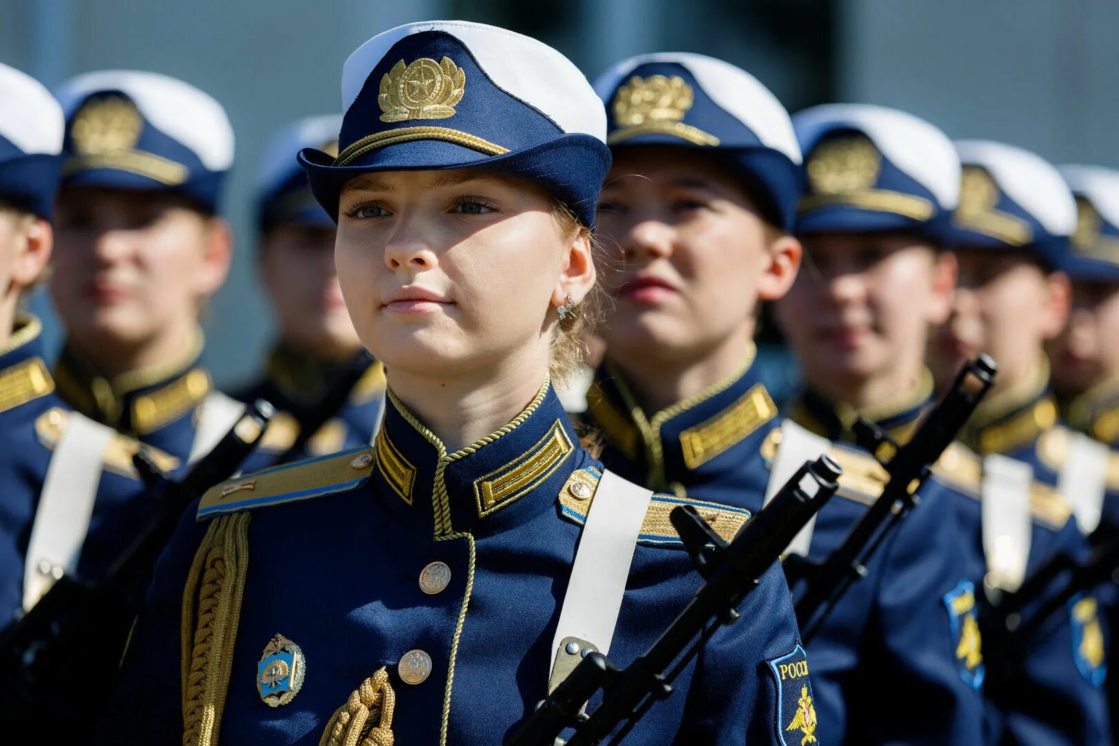 Поступление девушки в военное училище. Курсантки квваул. курсантки квваул 2025. курсантки краснодарского военного училища квваул. девушки курсантки краснодарского училище летчиков.