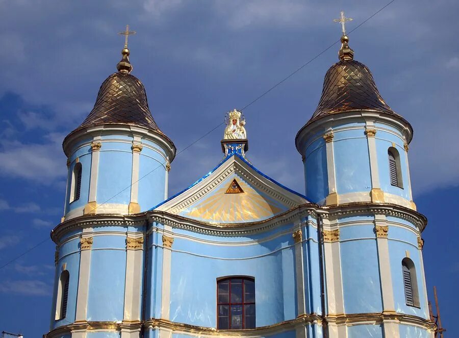 Ивано-Франковск армянская Церковь. Ивано Франковск костел. Церкви Ивано Франковска. Костел армянский в Ивано-Франковске.