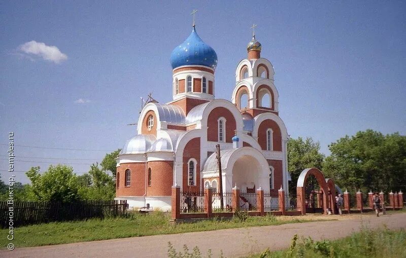 Гуево суджанского района. Гуево Курская область Суджанский район. Церкви в Суджанском районе. Село Гуево Курской области. Гуево храм.