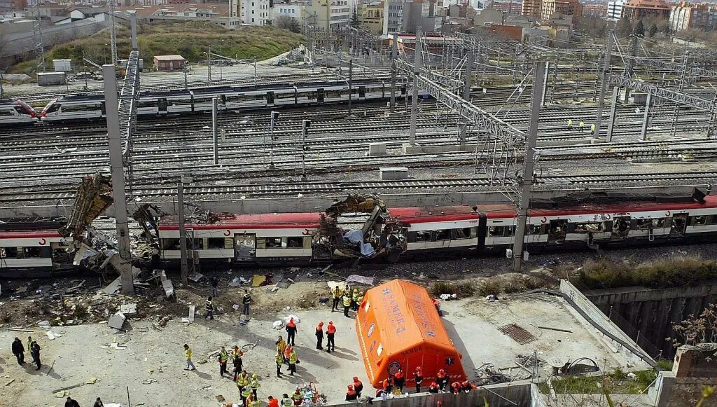 Террористические акты на транспорте. Март 2004 теракт в Испании. Вокзал Аточа в Мадриде теракт.